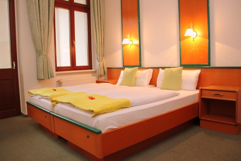 Haus Alexander Hotell Heringsdorf  Rom bilde