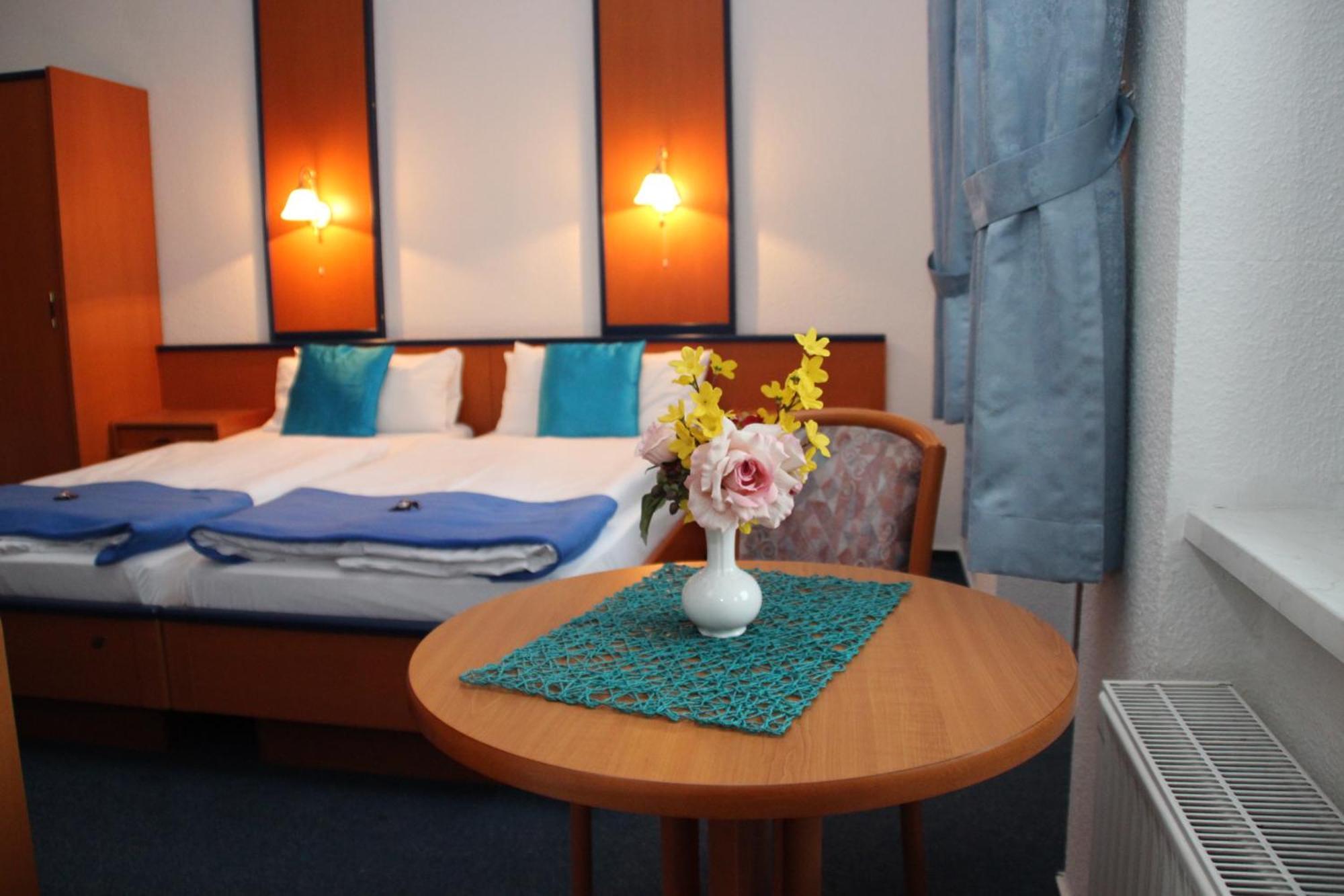 Haus Alexander Hotell Heringsdorf  Rom bilde