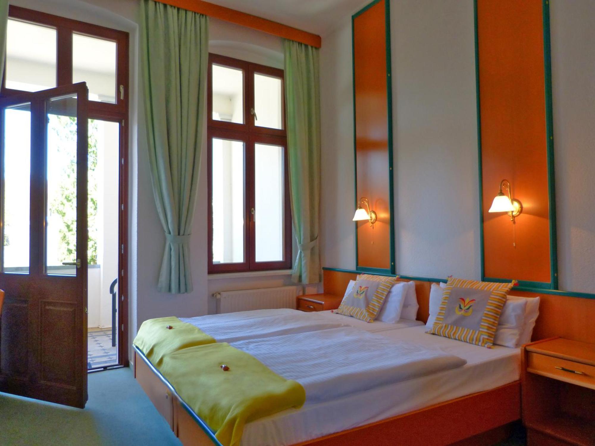Haus Alexander Hotell Heringsdorf  Rom bilde